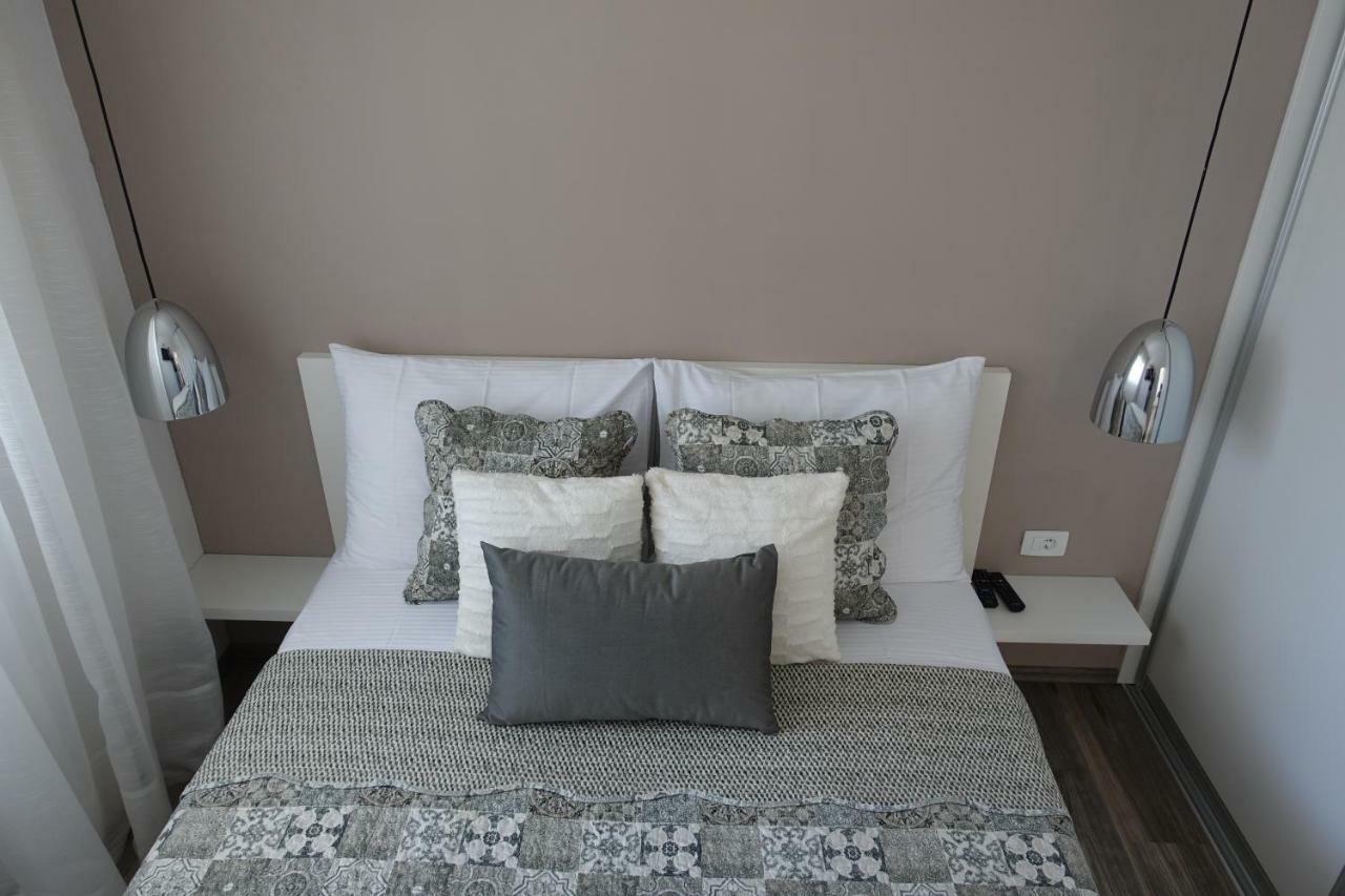 Apartman Maja Бол Екстериор снимка