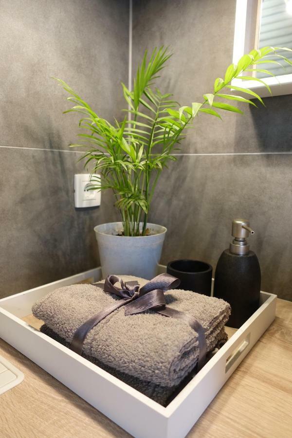 Apartman Maja Бол Екстериор снимка